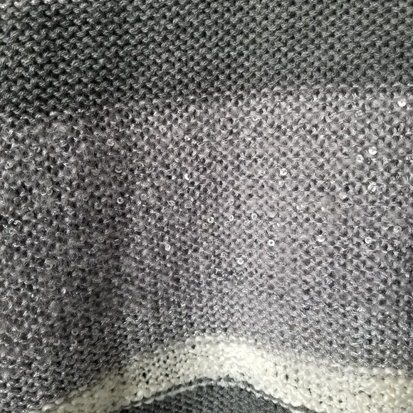 Lane Bryant Gray Cream Stripped Color block Sparkly Knit Sweater Size 26/28 - Picture 10 of 10